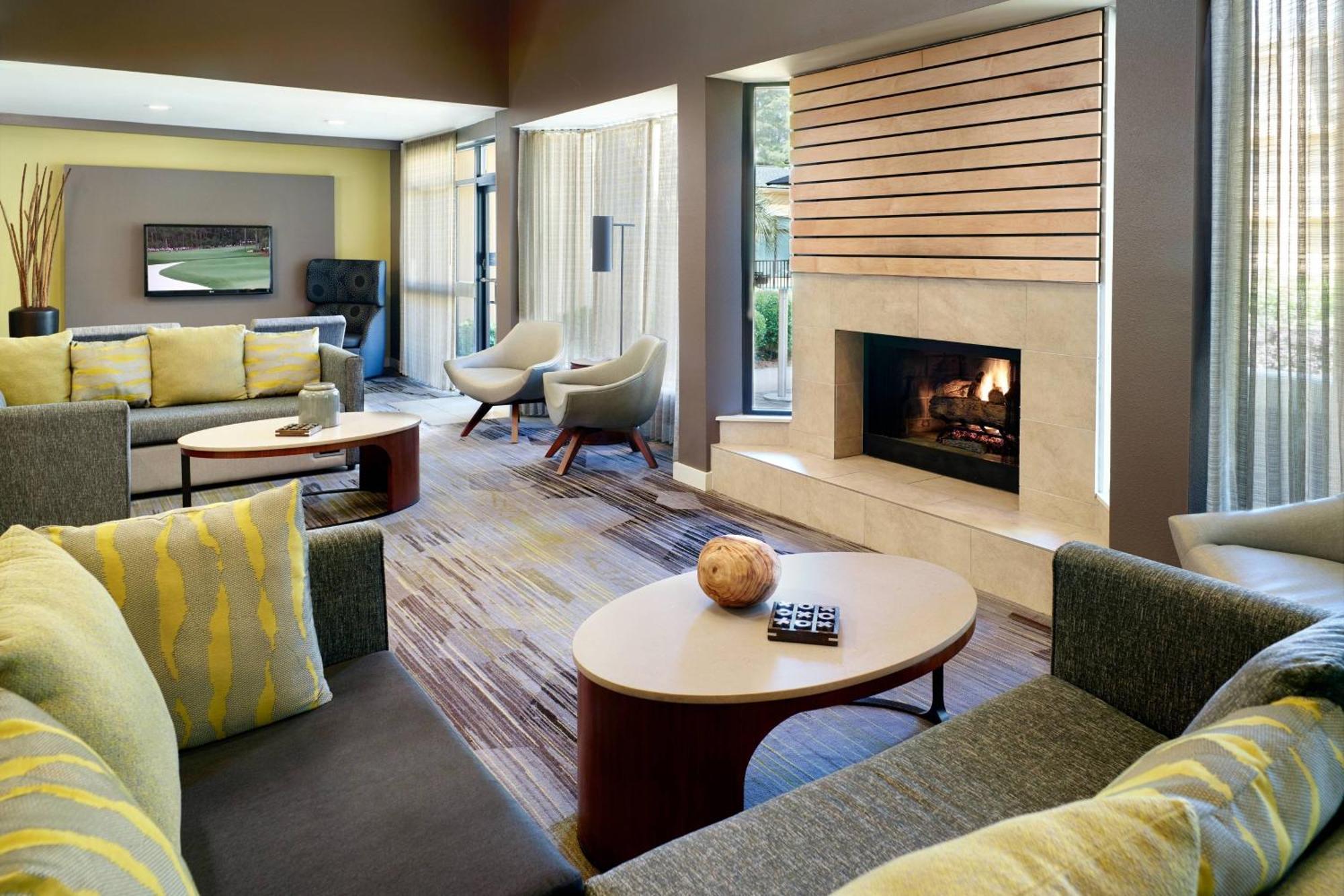 Hotel Courtyard By Marriott