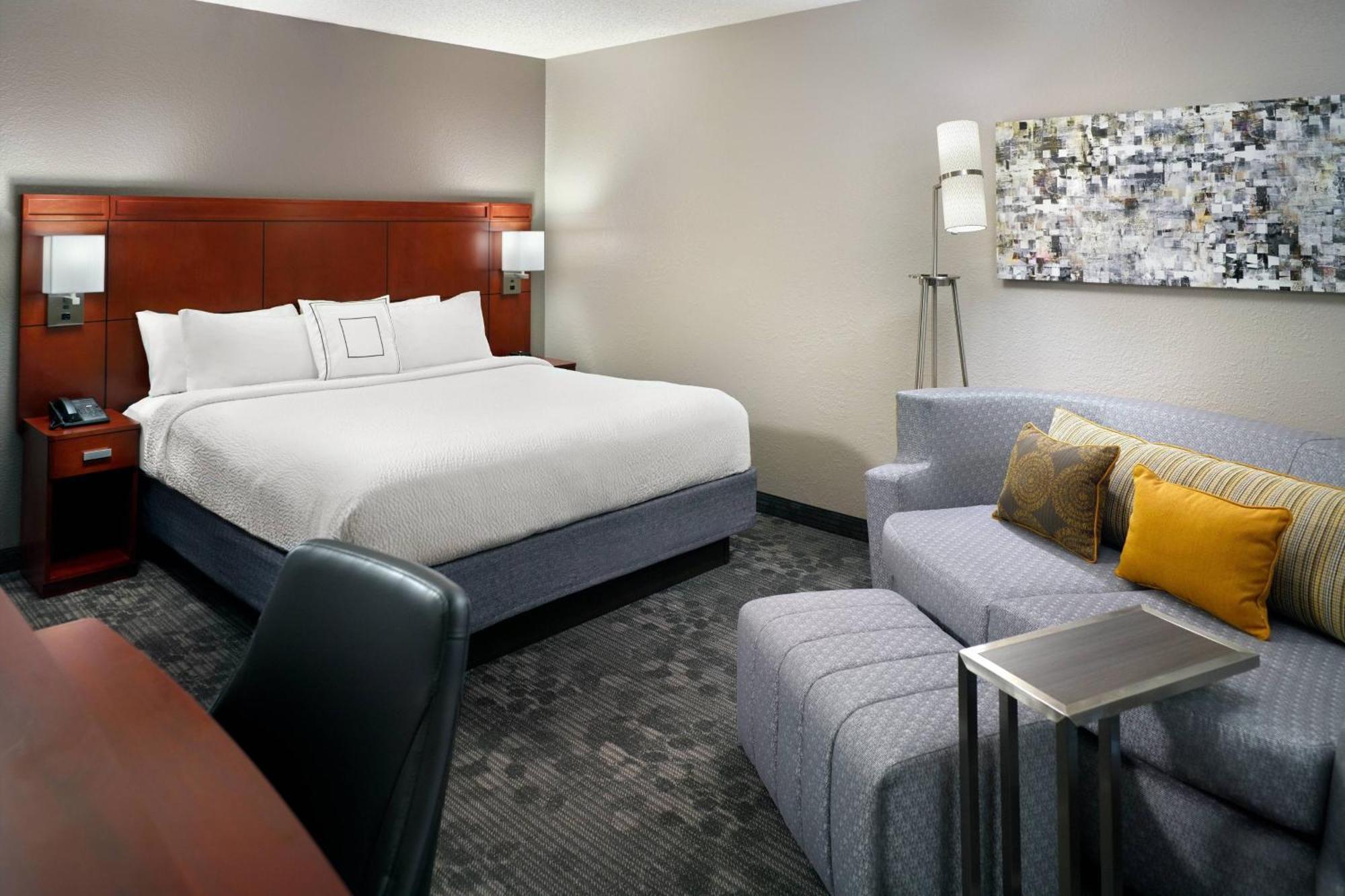 Courtyard By Marriott 3*