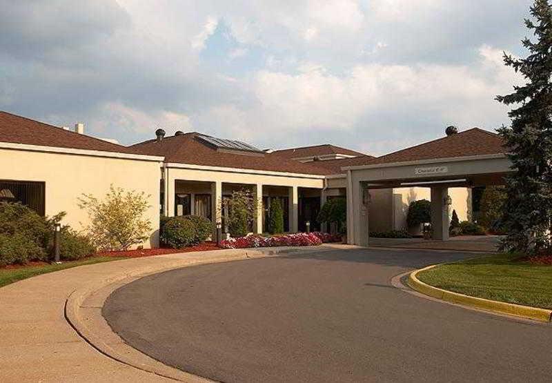 Courtyard By Marriott Hotel 3*