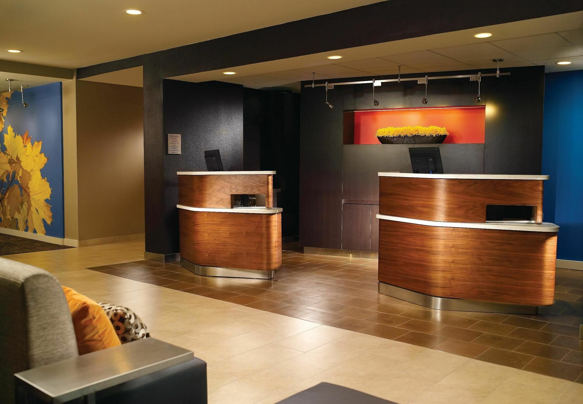Courtyard By Marriott
